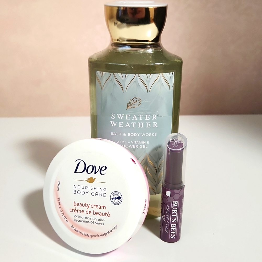 Burts bees matte stick, Dove beauty, Bath & Body Works Sweater Weather  Gel
